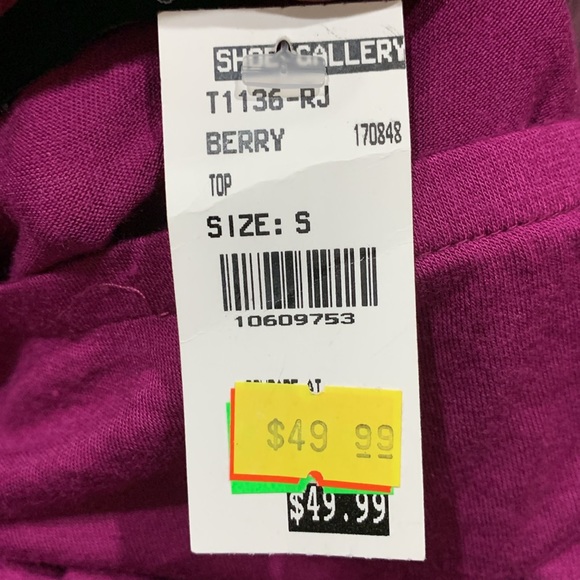 Ariella off/on shoulder top - Picture 7 of 10